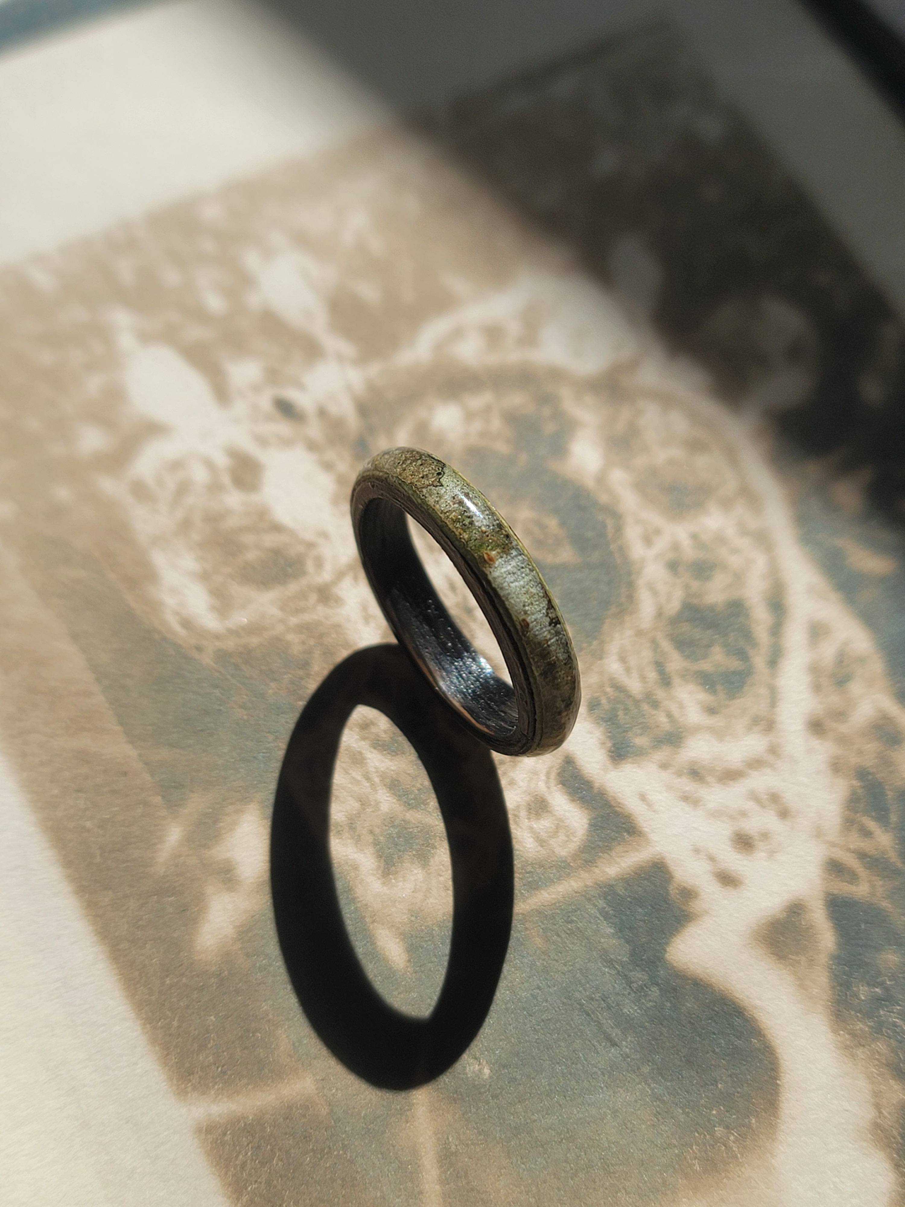 Oak with Lichen Patterned Rowan Tree Bark Ring Size 10