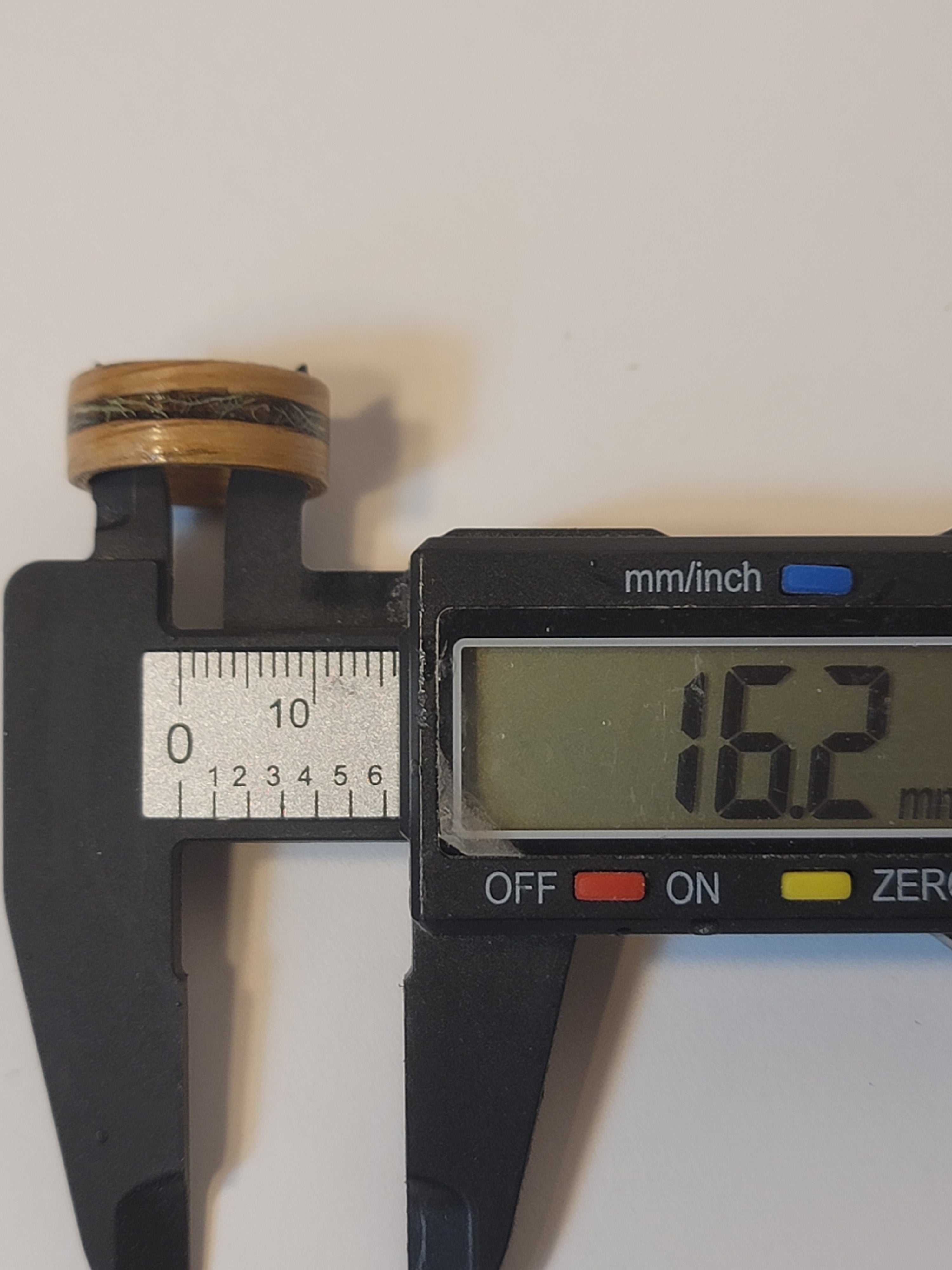 Oak Ring with an incased band of Lichen size 5.5