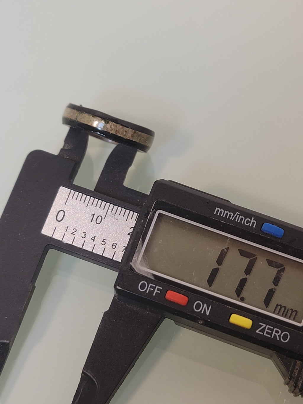 Oak with Lichen Patterned Rowan Tree Bark ring size 7.5